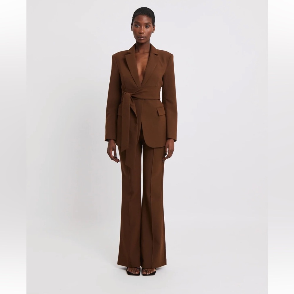 BOA classic blazer with belt & wide leg suit trouser size M